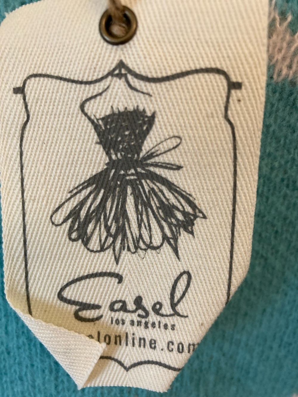 easel NWT Seafoam Crewneck Sweater with White Heart - Picture 3 of 9